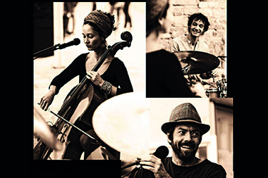 Mama said Café Plùm